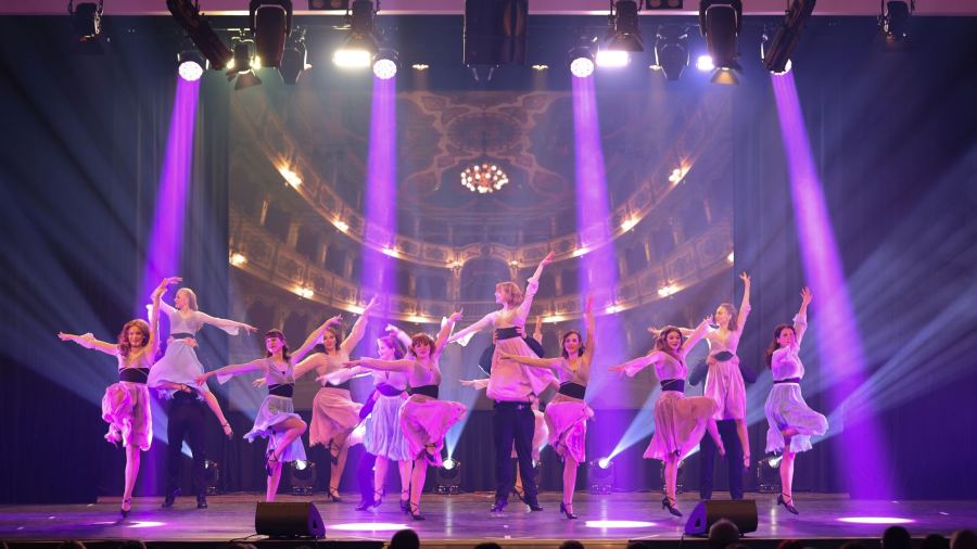 Once Upon a Dance – Cores Line