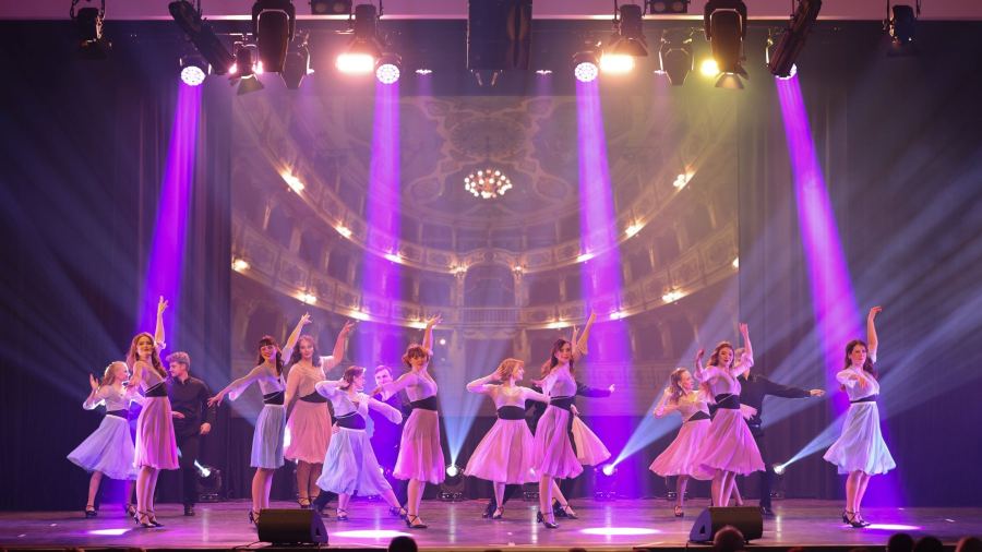 Once Upon a Dance – Cores Line