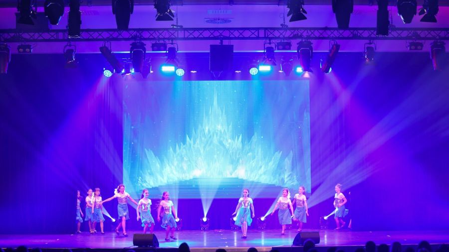 Once Upon a Dance – Viana & Elsa