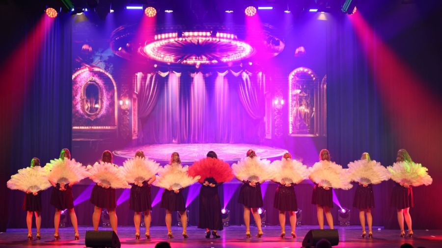 Once Upon a Dance – Welcome to Burlesque Cheer