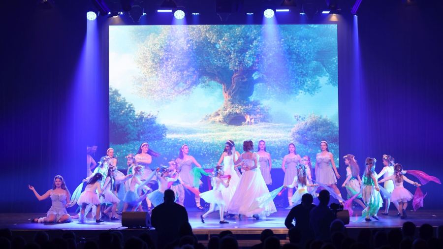 Once Upon a Dance – Alice in Wunderland