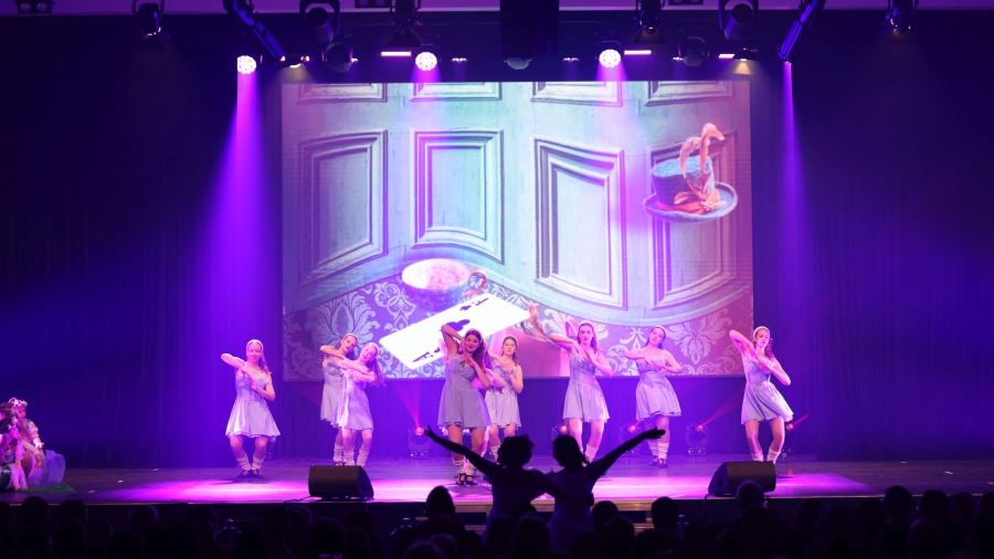 Once Upon a Dance – Alice in Wunderland