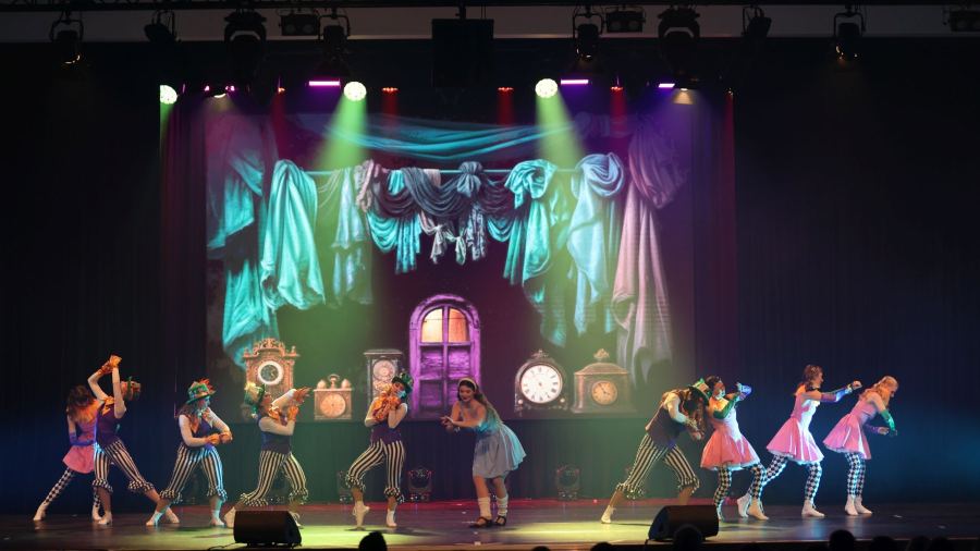 Once Upon a Dance – Alice in Wunderland