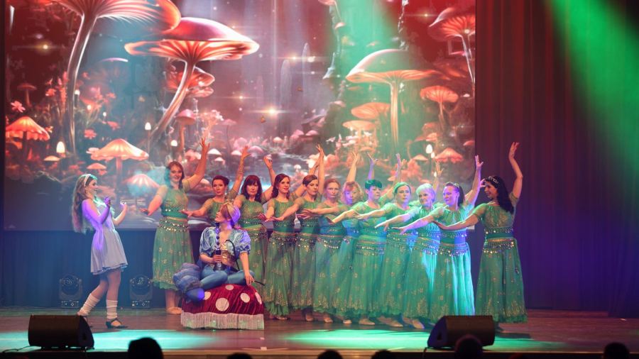 Once Upon a Dance – Alice in Wunderland
