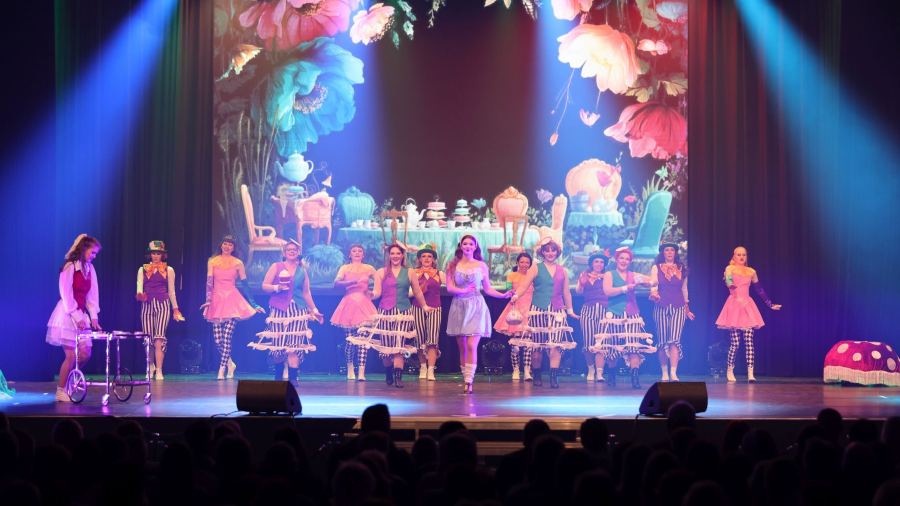 Once Upon a Dance – Alice in Wunderland